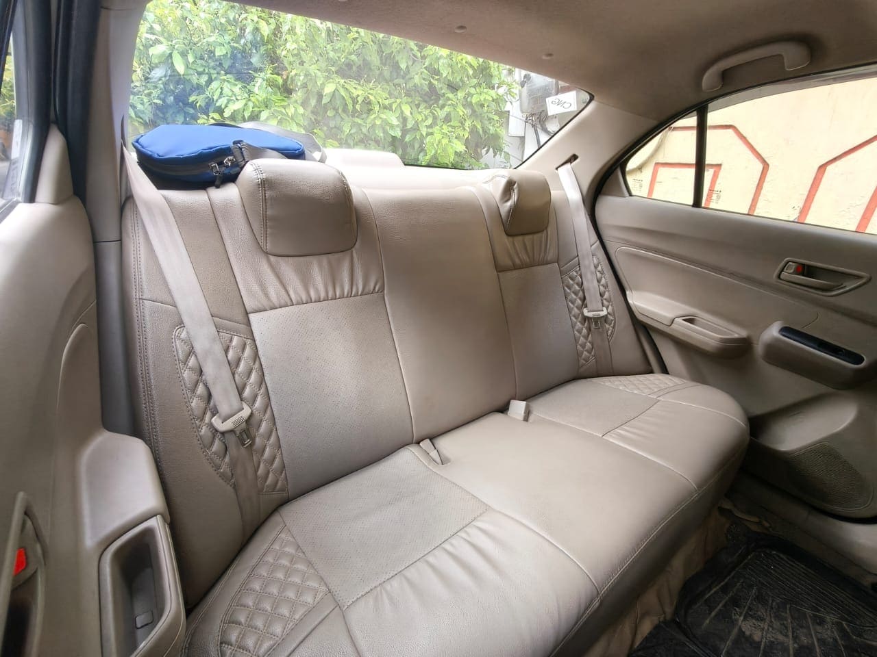 Swift Dzire Cab for Varanasi to Bodhgaya – Photo 3